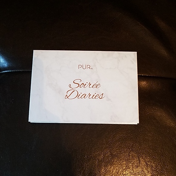 TRADED Pur Soiree Diaries palette - Picture 2 of 3